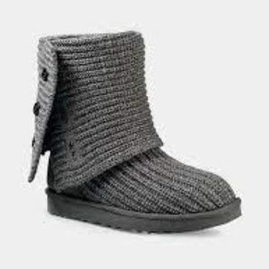 UGG Women's Classic Cardy Knit Size 9 Boot
